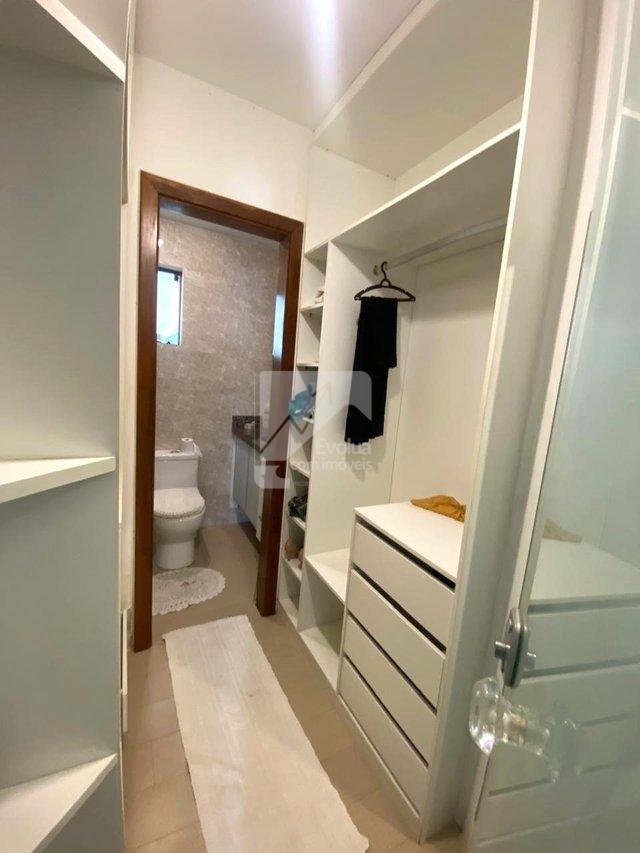 Vendo R$ 1.300.000,00 Casa Duplex 4/4, 3 Suítes, Alto Padrão, Piscina - Lauro de Freitas  Lauro de Freitas - 