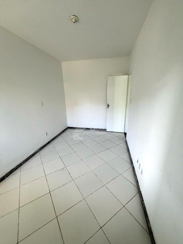Aluguel R$ 2.600,00 Apartamento Térreo 3/4, 1 Suíte, Garagem - Piatã - Itapuã  Salvador - 