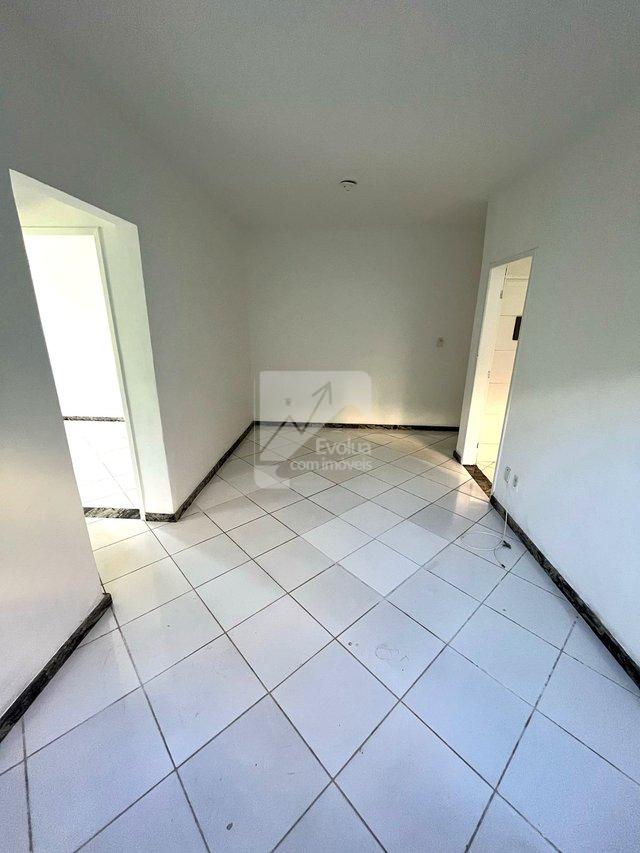Aluguel R$ 2.600,00 Apartamento Térreo 3/4, 1 Suíte, Garagem - Piatã - Itapuã  Salvador - 