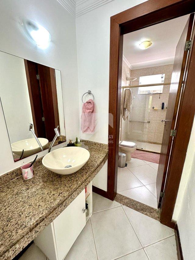 Casa a venda em condomínio com 4/4 R$ 1.200.000,00 ao lado Unime - Lauro  Lauro de Freitas - 