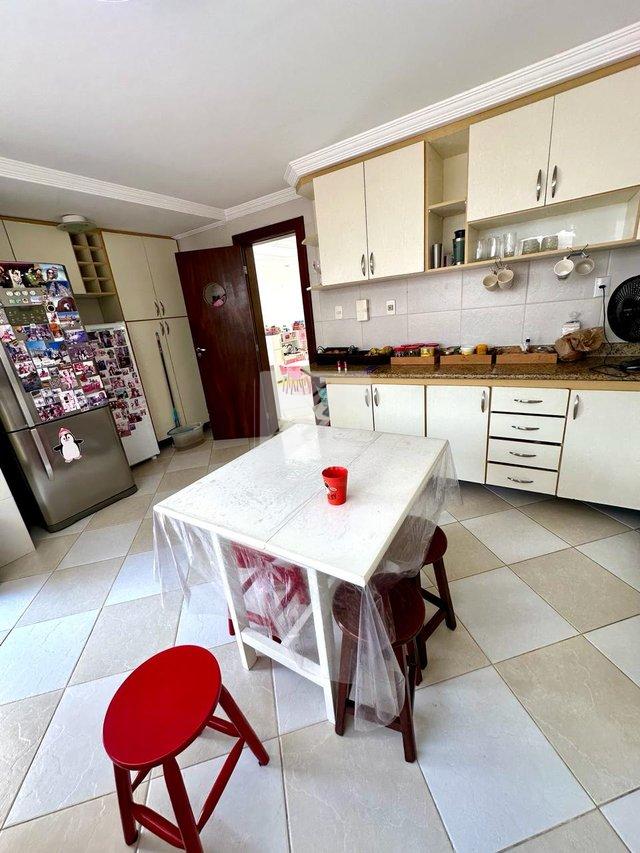 Casa a venda em condomínio com 4/4 R$ 1.200.000,00 ao lado Unime - Lauro  Lauro de Freitas - 