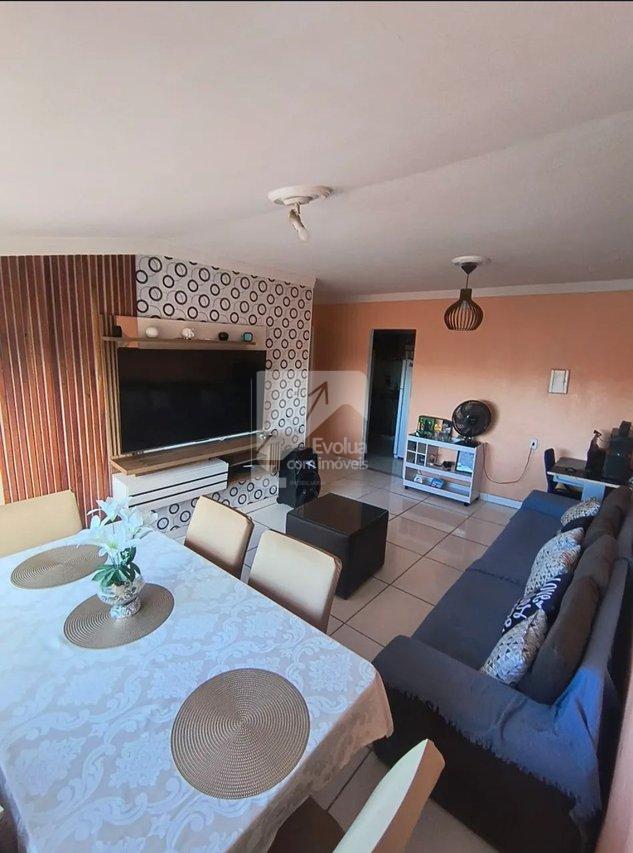 Vendo R$ 220.000,00 Casa 2/4, Suíte, 1º Andar Escada, Rua Ilha - Itapuã - Salvador  Salvador - 