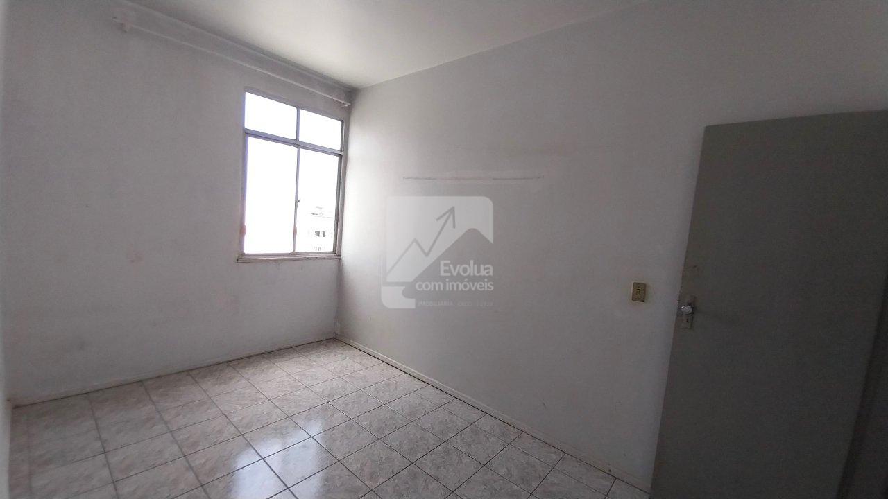 Aluguel R$ 1.800,00 Apartamento, 2/4, 3º Andar, Escadas sem Garagem-Itapuã - Salvador  Salvador - 