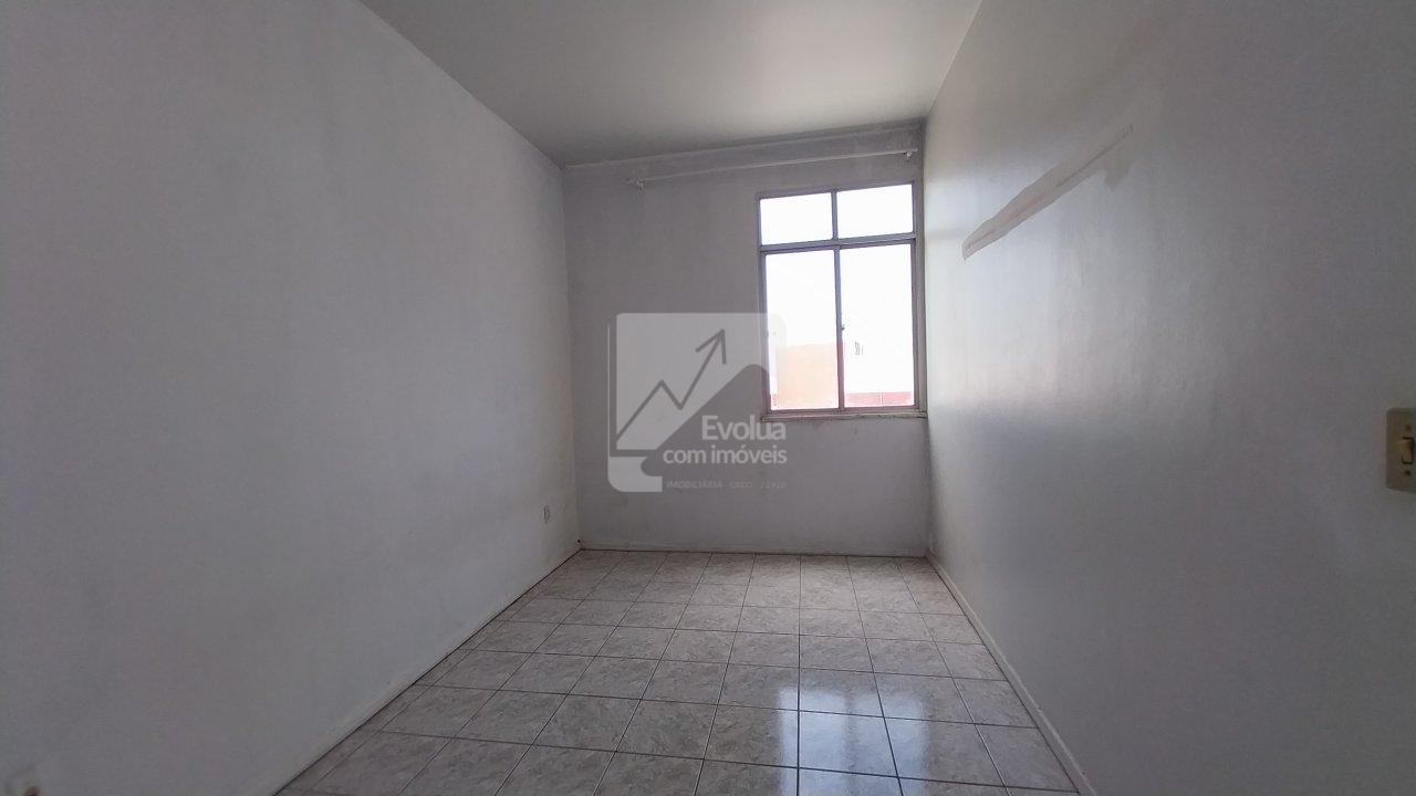 Aluguel R$ 1.800,00 Apartamento, 2/4, 3º Andar, Escadas sem Garagem-Itapuã - Salvador  Salvador - 