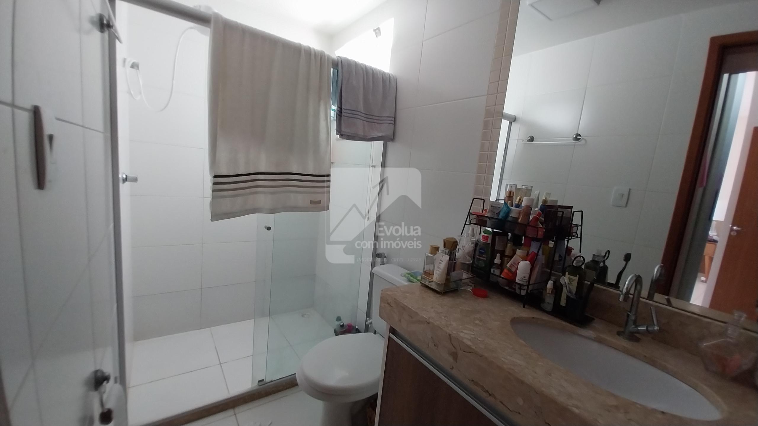 Vendo R$ 850.000 Casa Duplex 4/4, 3 Su&iacute;tes, Foz Rio Joanes, Buraquinho - Lauro de Freitas  Lauro de Freitas - 
