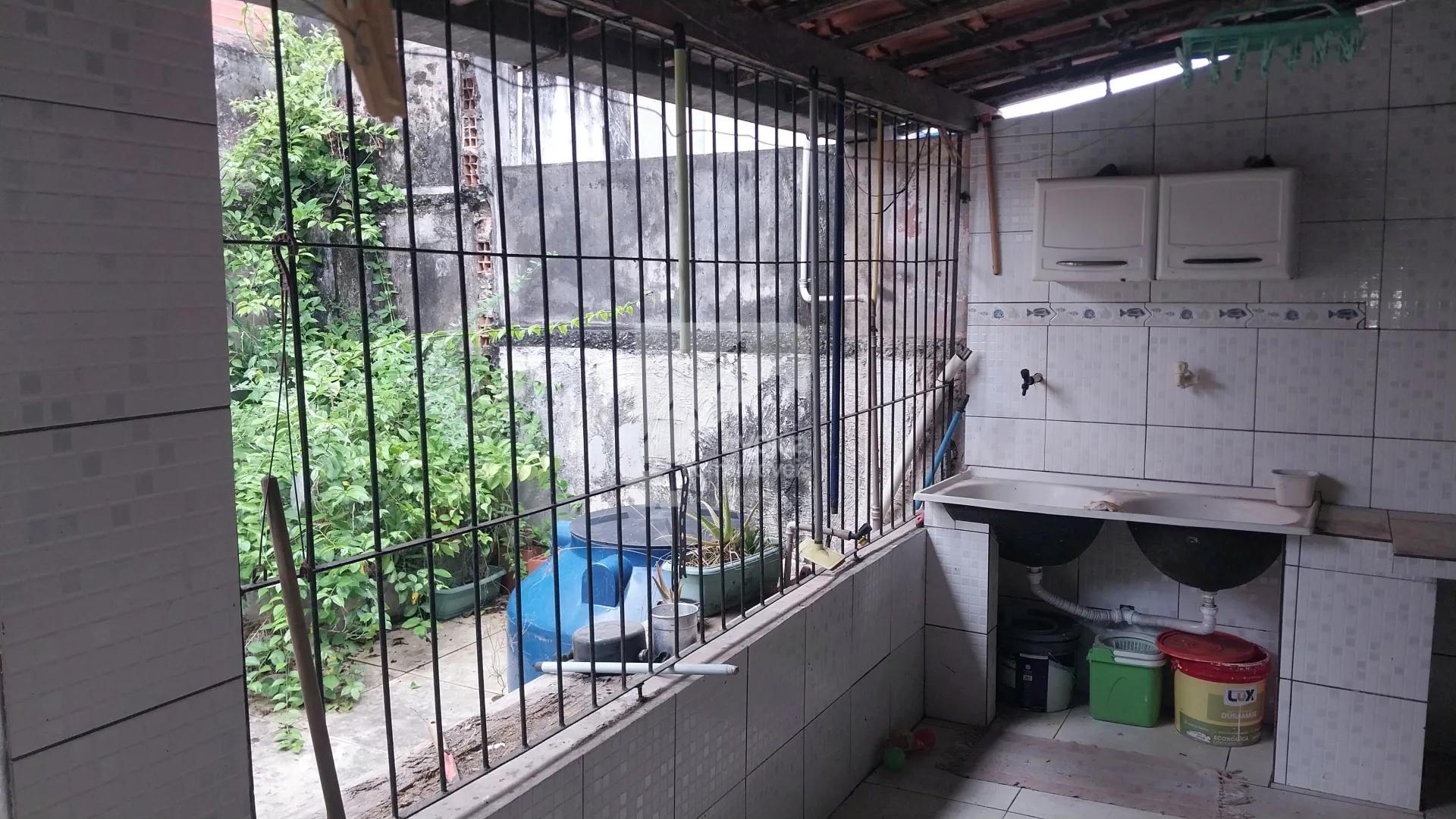 Aluguel R$ 2.900,00 Casa 3/4, Garagem - Gravat&aacute; &ndash; Cama&ccedil;ari  Camaçari - 