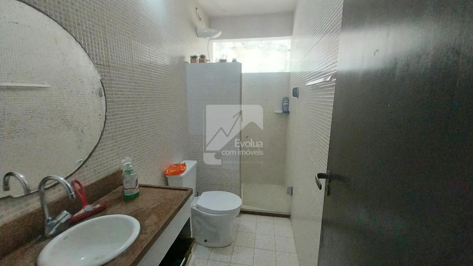 Vendo R$ 275.000,00 Casa 1&ordm; Andar, 3/4, 1 Su&iacute;te, Sem Garagem - Itapu&atilde; - Salvador  Salvador - 