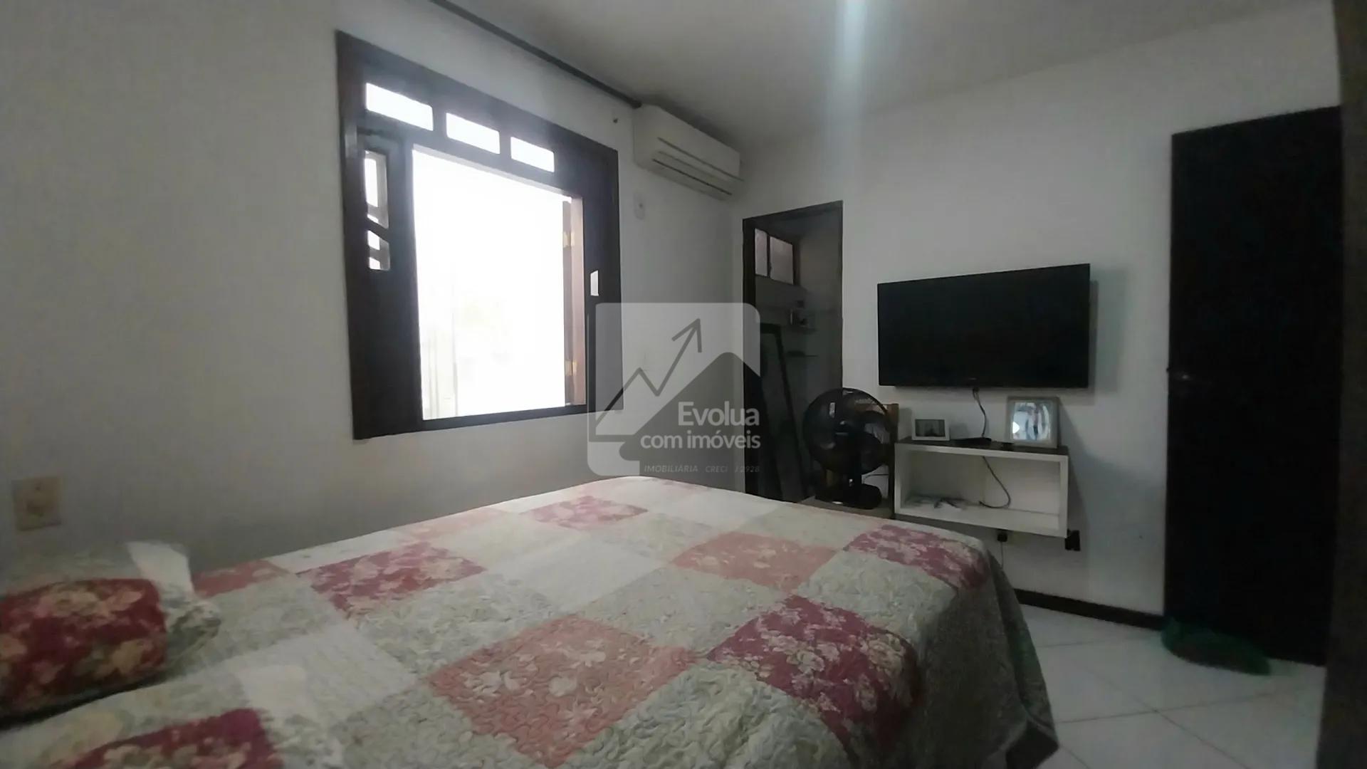 Vendo R$ 275.000,00 Casa 1&ordm; Andar, 3/4, 1 Su&iacute;te, Sem Garagem - Itapu&atilde; - Salvador  Salvador - 