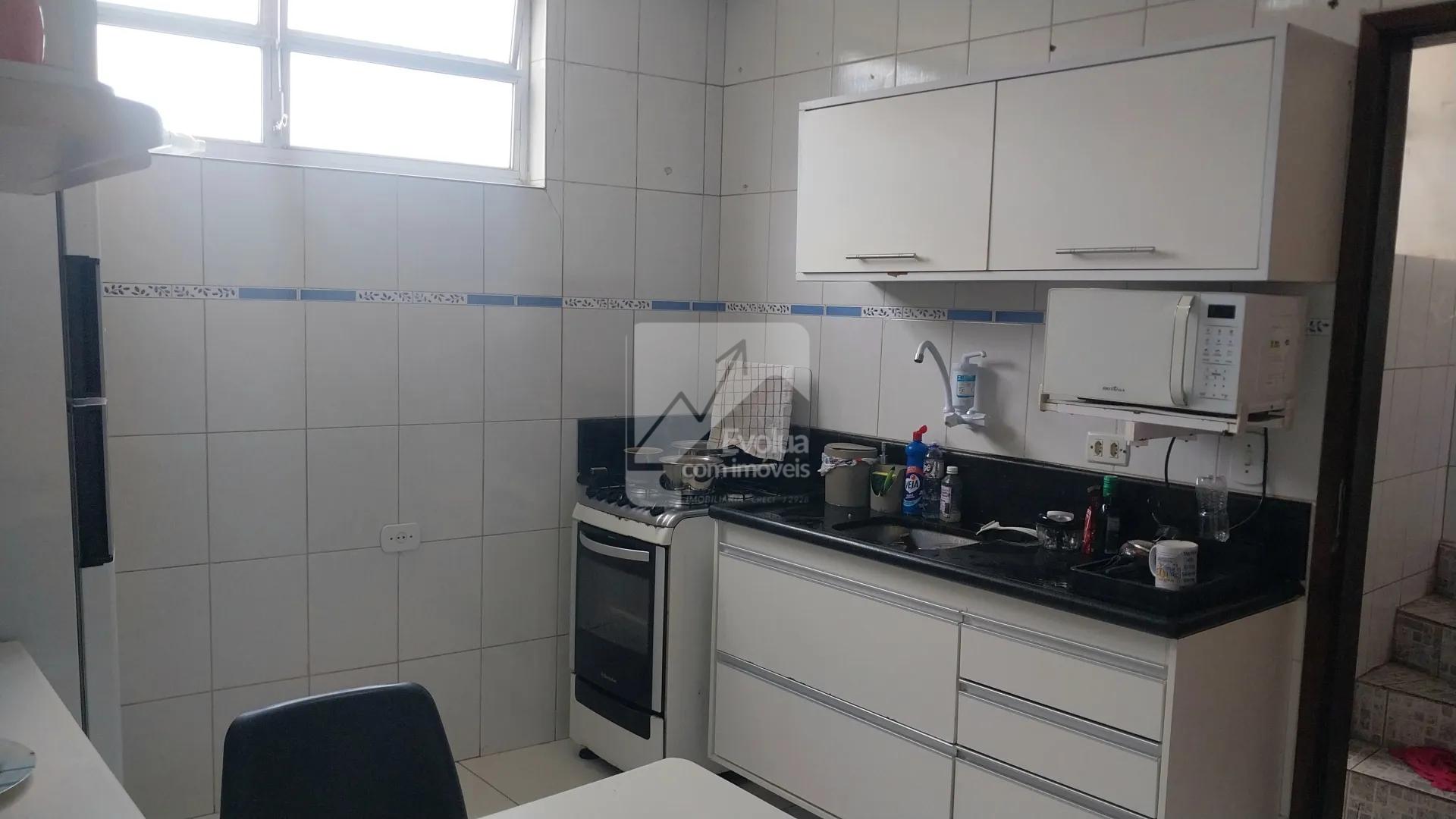 Vendo R$ 275.000,00 Casa 1&ordm; Andar, 3/4, 1 Su&iacute;te, Sem Garagem - Itapu&atilde; - Salvador  Salvador - 