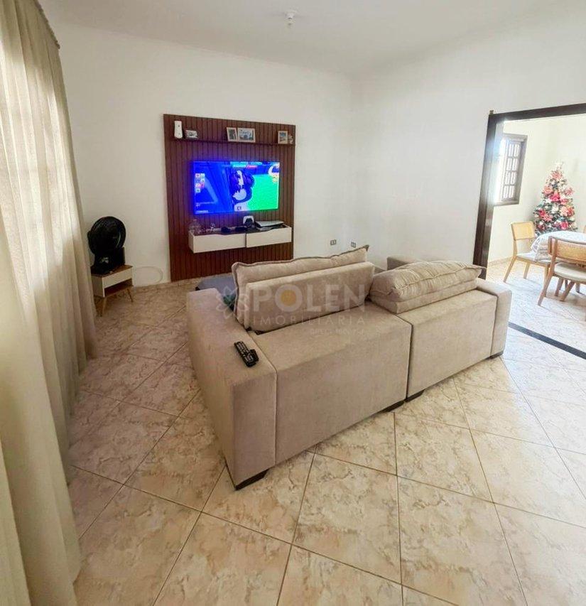 Casa térrea com 3 dormitórios - Villa Branca - Jacareí - Vende  Jacareí - 