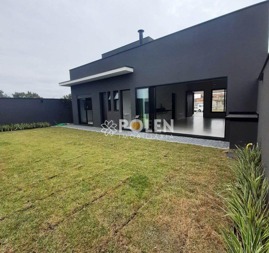 Casa térrea em Condomínio - Jacareí - Venda - Permuta - Jacareí - 