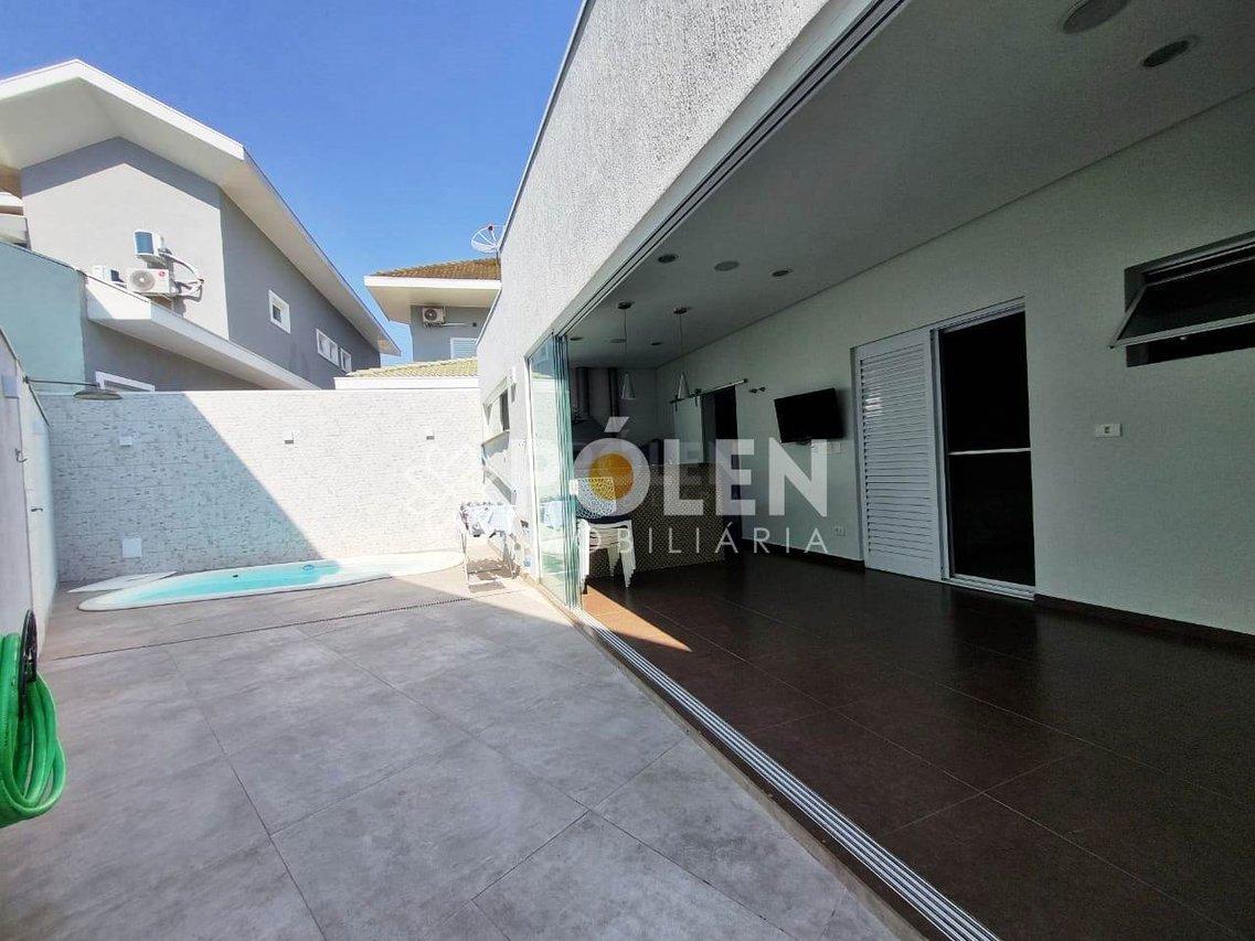 Casa em Condomínio - Jacareí - Venda - Permuta - Jacareí - 