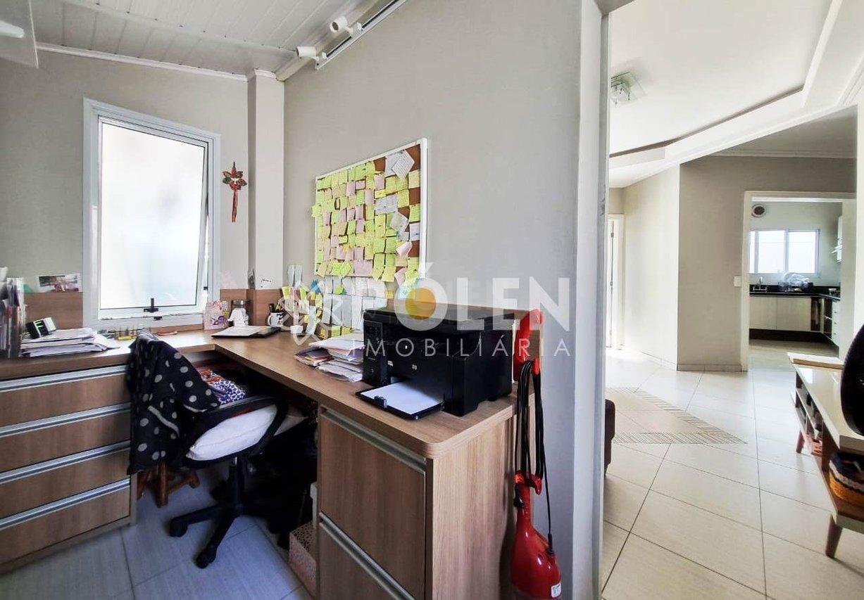 Casa em Condomínio - Jacareí - Venda - Permuta - Jacareí - 