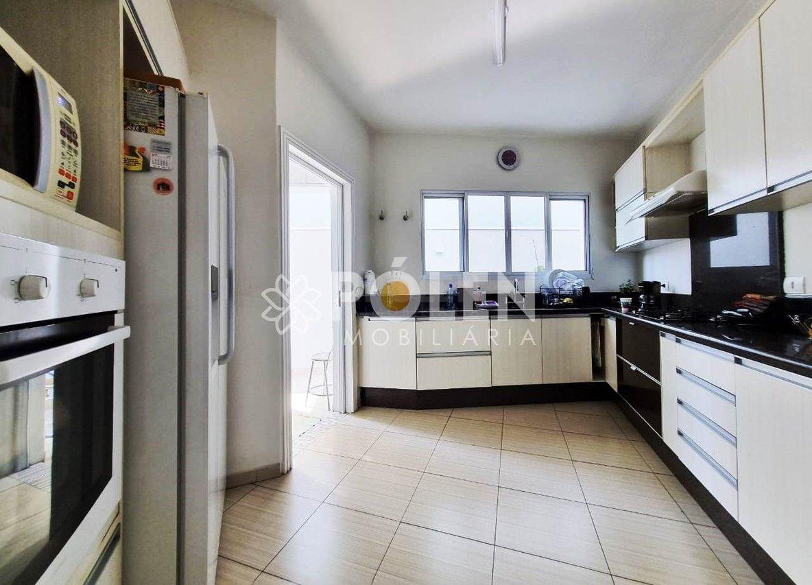Casa em Condomínio - Jacareí - Venda - Permuta - Jacareí - 
