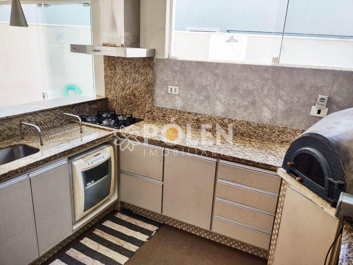Casa em Condomínio - Jacareí - Venda - Permuta - Jacareí - 