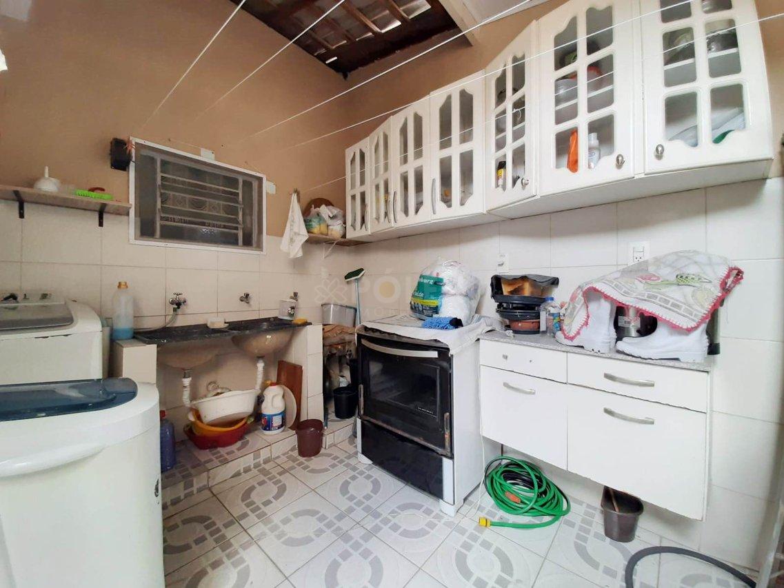 Casa 2 dormitórios - Parque Santo Antônio - Jacareí - Venda - Jacareí - 