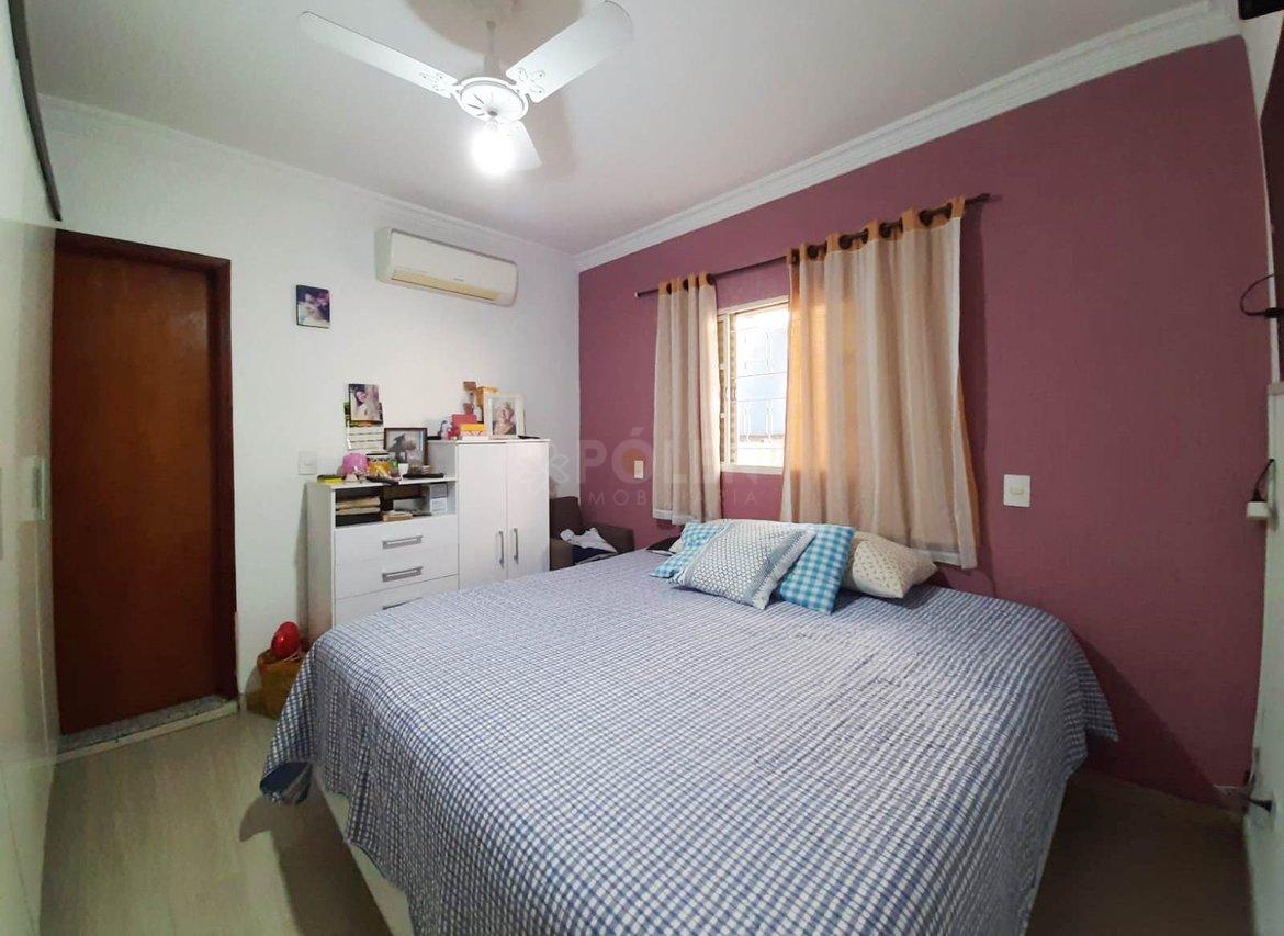 Casa 2 dormitórios - Parque Santo Antônio - Jacareí - Venda - Jacareí - 