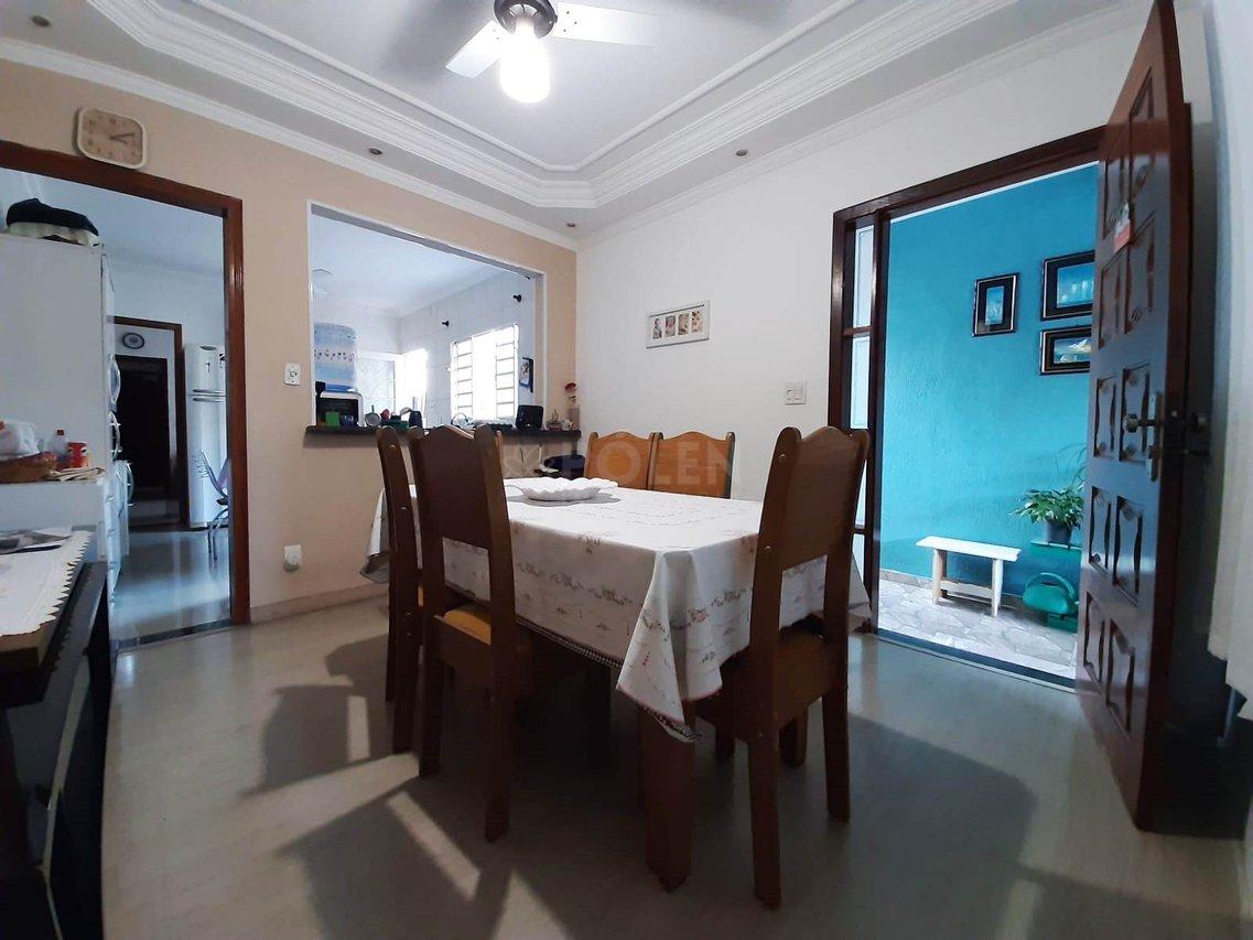 Casa 2 dormitórios - Parque Santo Antônio - Jacareí - Venda - Jacareí - 