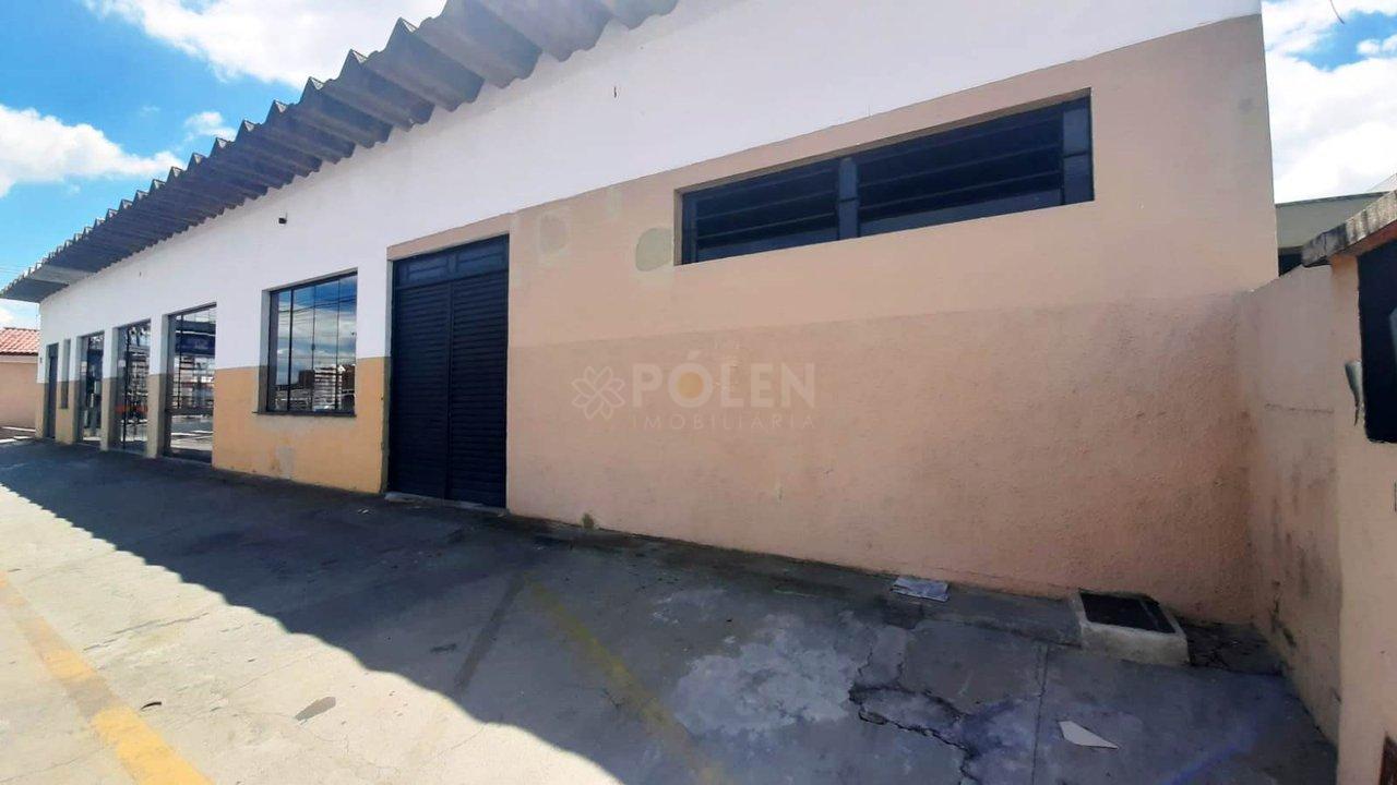 Ponto Comercial - São João - Jacareí - Vende - Aluga - Jacareí - 
