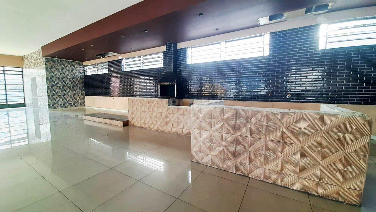 Ponto Comercial - São João - Jacareí - Vende - Aluga - Jacareí - 