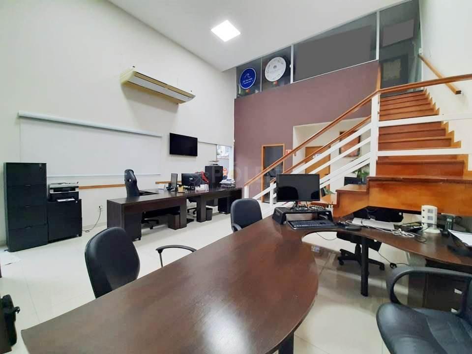 Imóvel Comercial Mobiliado - Aluga - Jacareí/SP - Jacareí - 
