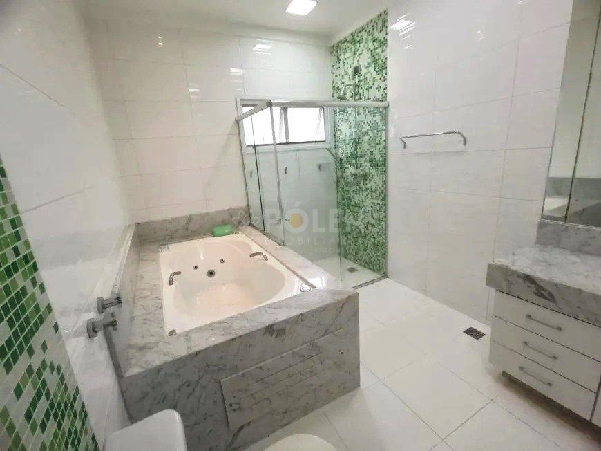 Casa em Condomínio - 4 suítes - Jacareí - Venda - Permuta  Jacareí - 