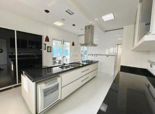 Casa em Condomínio - 4 suítes - Jacareí - Venda - Permuta  Jacareí - 