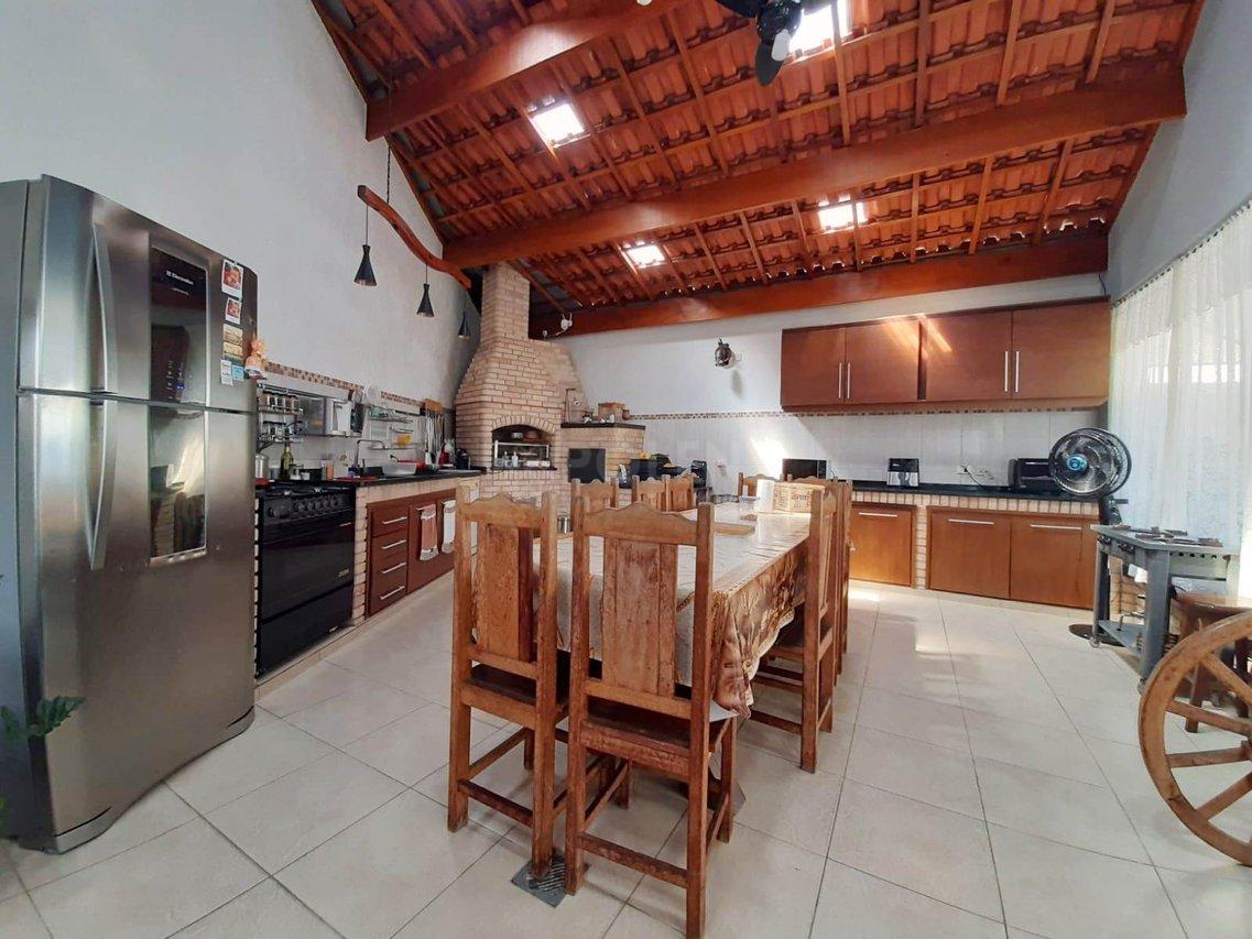 Casa - 3 dormitórios - Vila Formosa - Jacareí - Venda - Jacareí - 