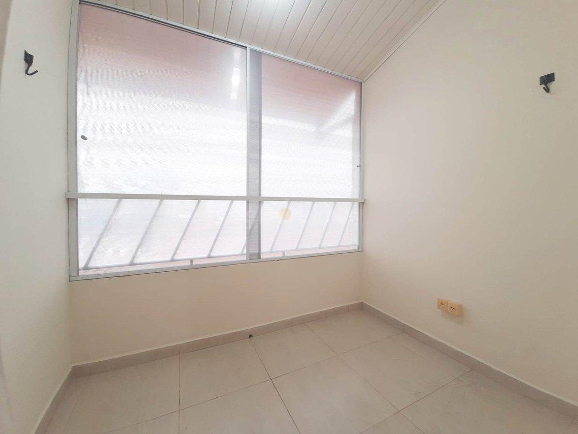 Casa em Condomínio - 3 dormitórios - Jardim Santa Maria - Jacareí - Aluga - Jacareí - 