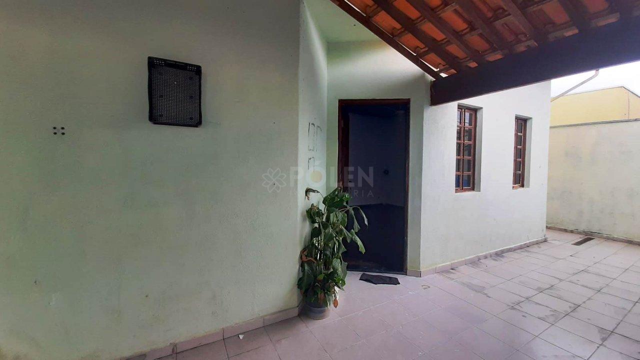 Casa - 3 dormitórios - Jacareí - Aluga - Jacareí - 