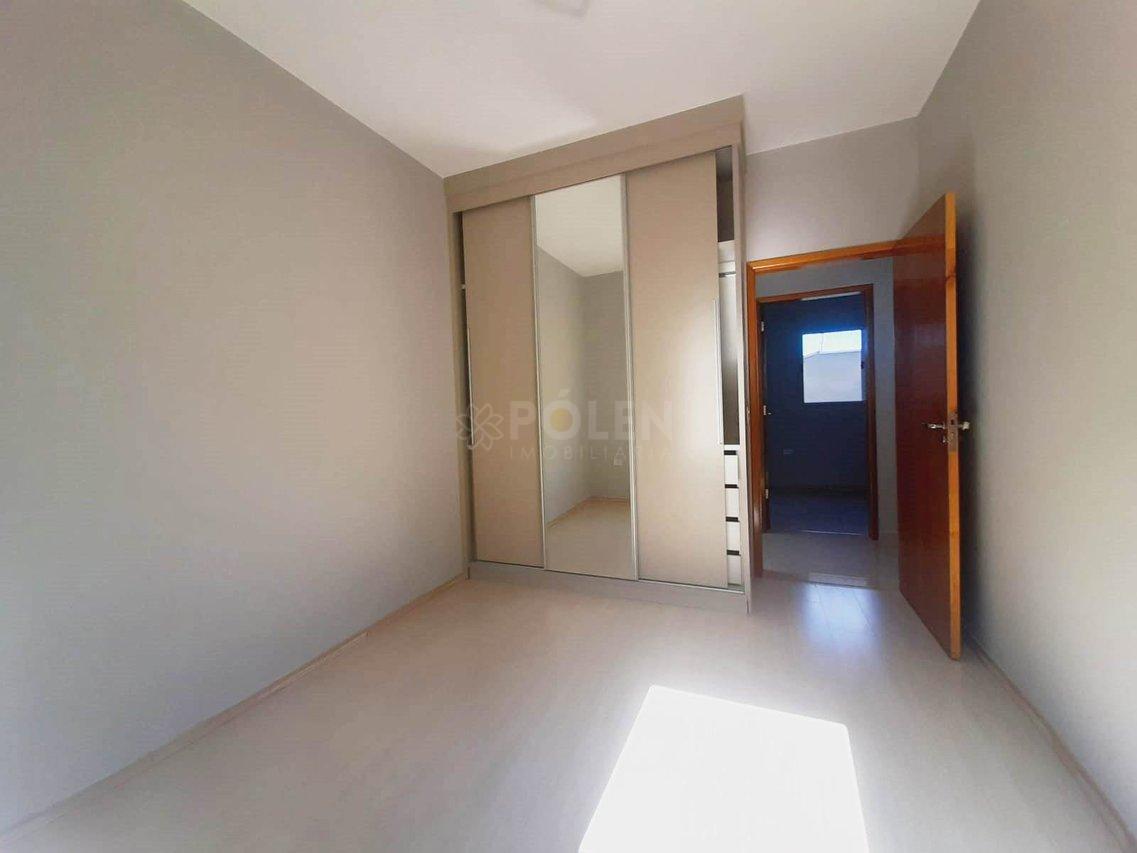 Casa - 3 dormitórios - Jacareí - Venda - Locação - Jacareí - 