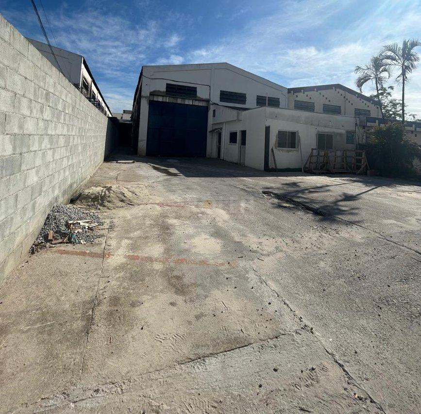 Galpão Comercial - Santa Maria - Jacareí/SP - Aluguel - Jacareí - 
