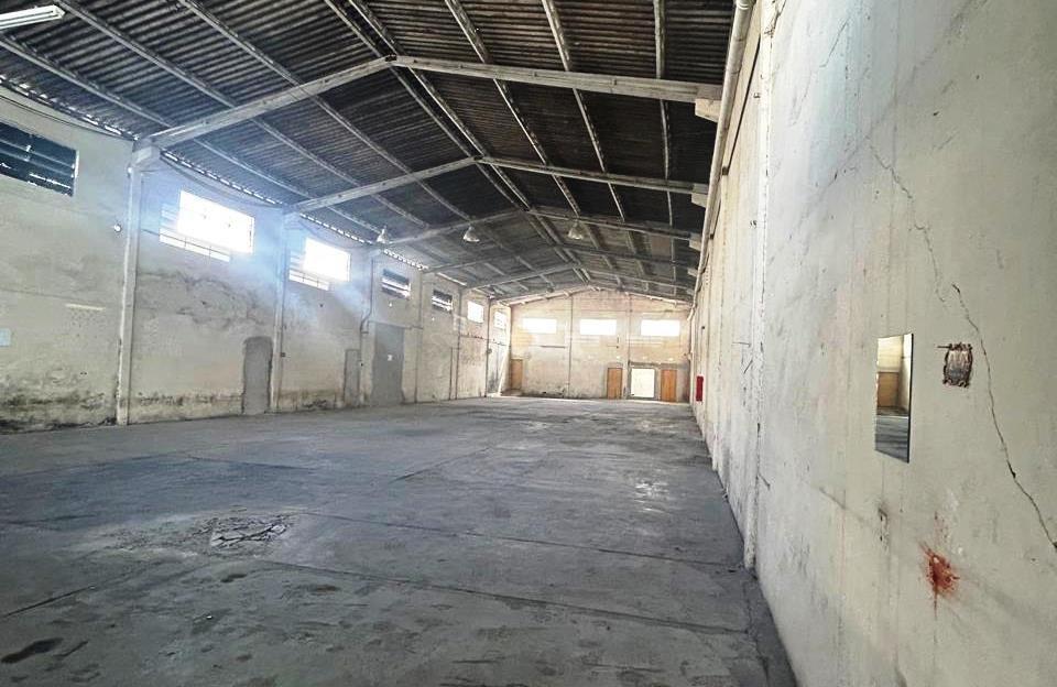 Galpão Comercial - Santa Maria - Jacareí/SP - Aluguel - Jacareí - 