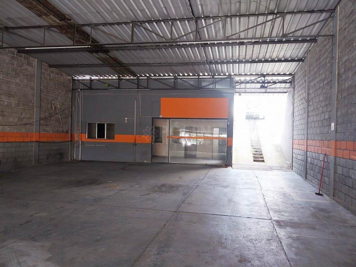 Galpão Comercial - Jacareí/SP - Aluga - Jacareí - 