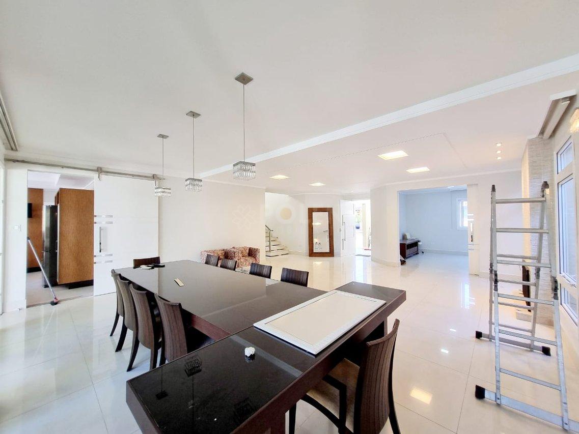 Casa em Condomínio - 3 suítes -  Jacareí - Venda - Jacareí - 