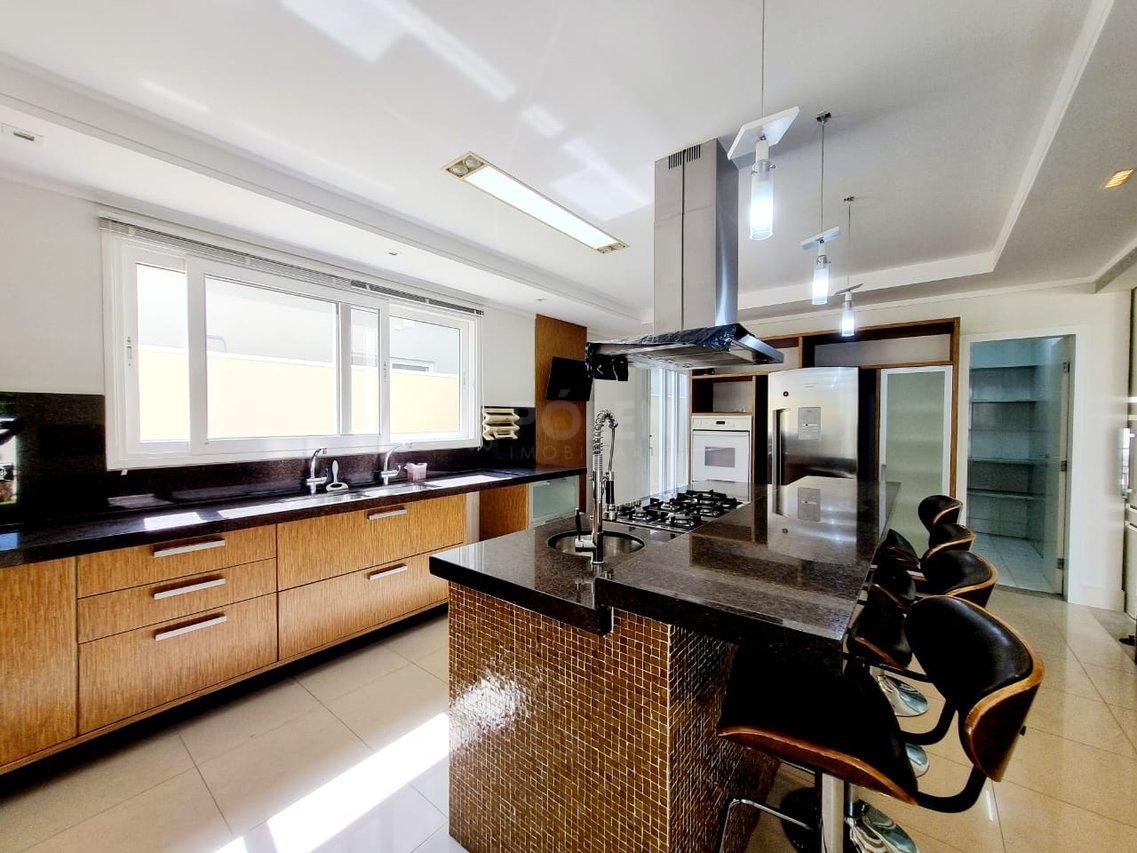 Casa em Condomínio - 3 suítes -  Jacareí - Venda - Jacareí - 
