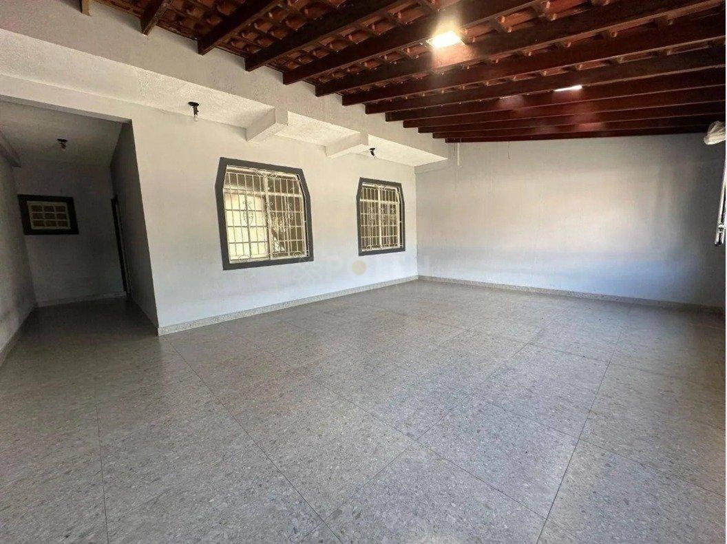 Casa - 3 dormitórios - Jacareí - Aluga - Jacareí - 