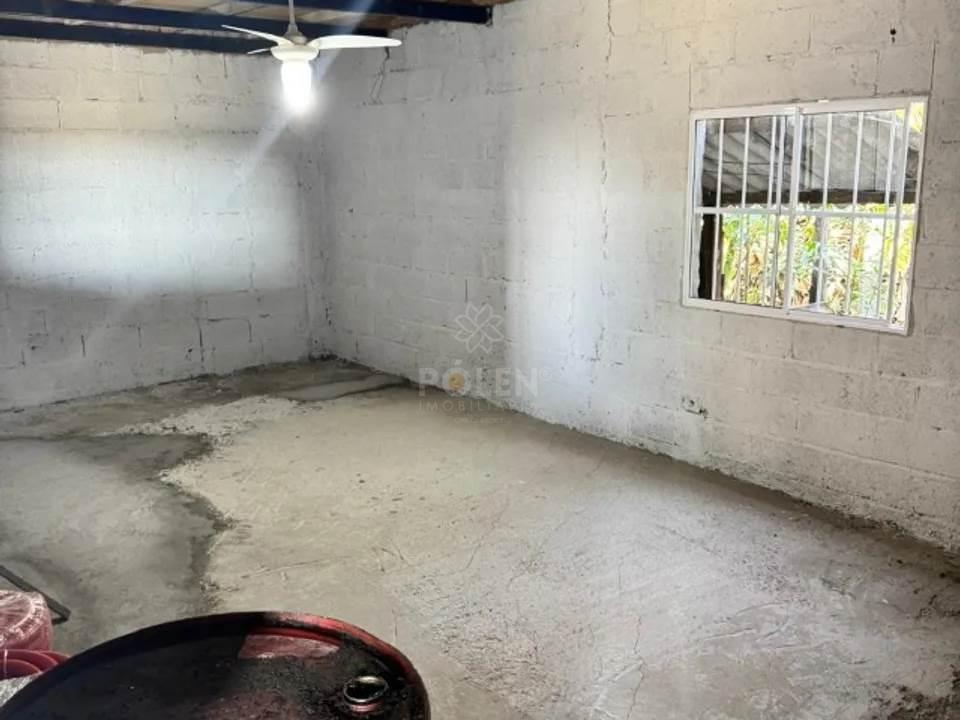 Galp&atilde;o Comercial - Jacare&iacute;/SP - Aluga  Jacareí - 