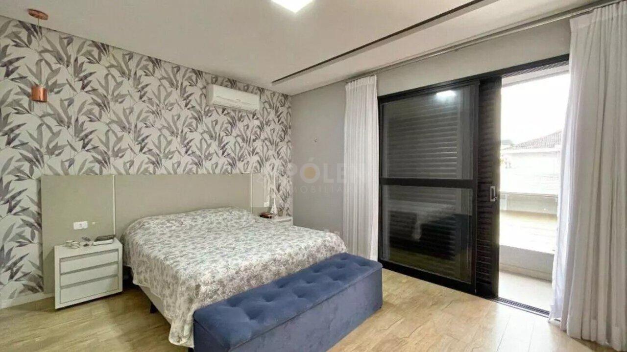 Casa em Condomínio - 3 dormitórios - Jacareí - Venda - Permuta - Jacareí - 