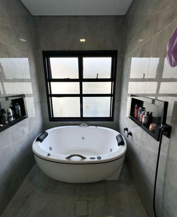 Casa em Condomínio - 4 dormitórios - Jacareí - Venda - Permuta - Jacareí - 