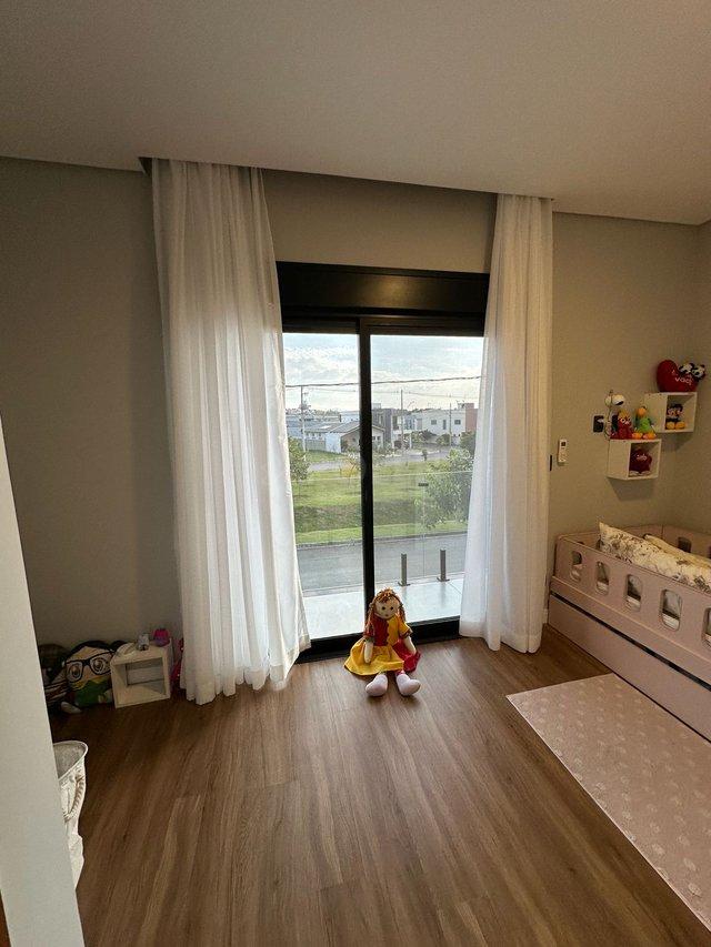Casa em Condomínio - 4 dormitórios - Jacareí - Venda - Permuta - Jacareí - 
