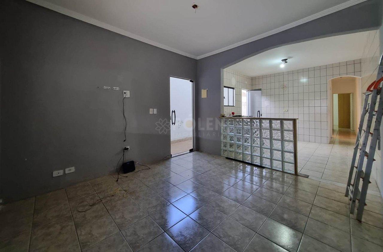 Casa - 2 dormitórios - Jacareí - Aluga - Vende  Jacareí - 