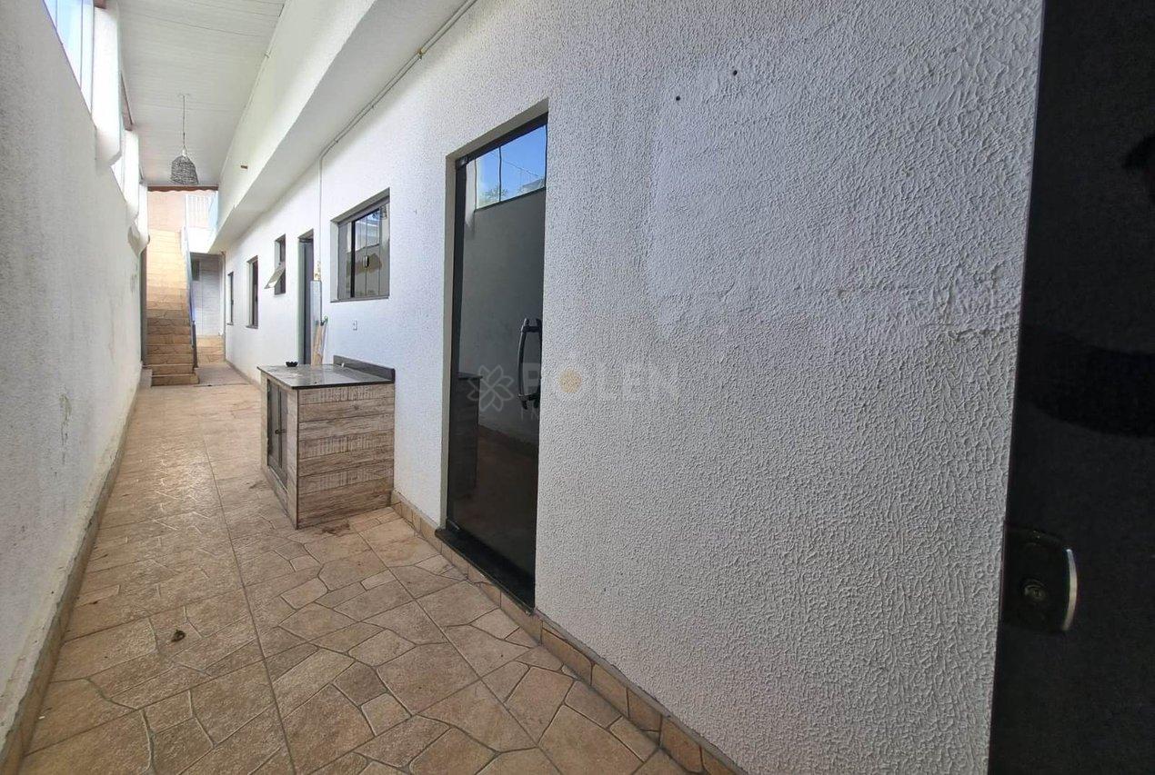 Casa - 2 dormitórios - Jacareí - Aluga - Vende  Jacareí - 