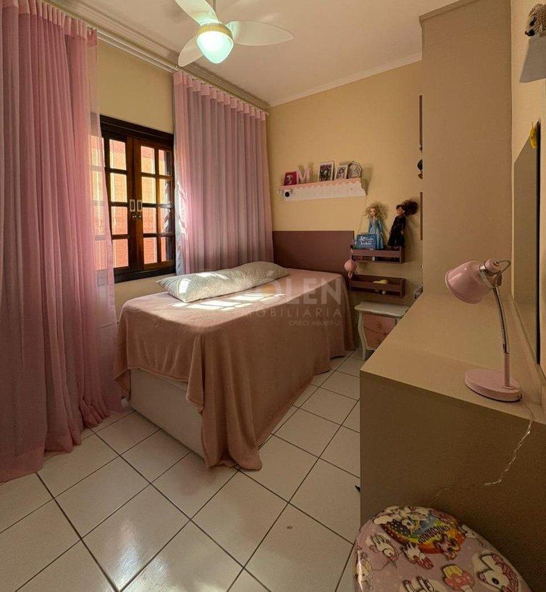 Casa - 3 dormitórios - Jacareí - Vende  Jacareí - 
