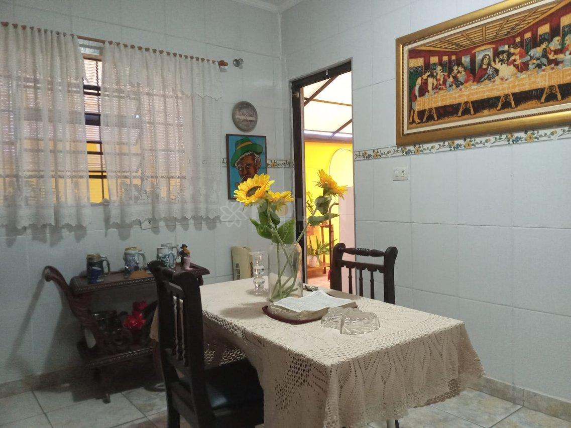 Casa - 3 dormitórios - Centro - Jacareí - Vende  Jacareí - 