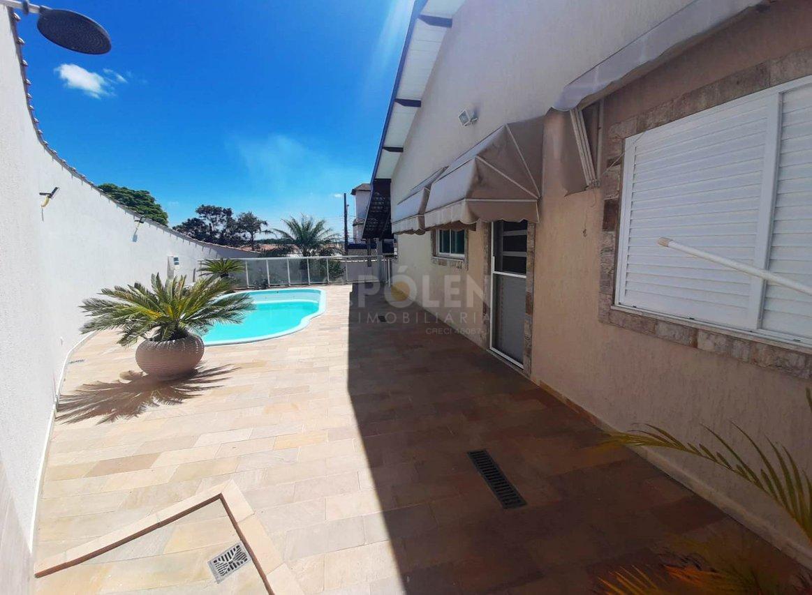 Casa - 3 dormitórios - Jacareí - Vende - Permuta  Jacareí - 