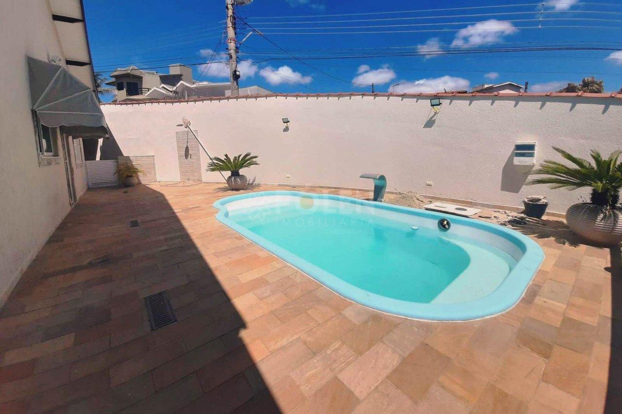 Casa - 3 dormitórios - Jacareí - Vende - Permuta  Jacareí - 