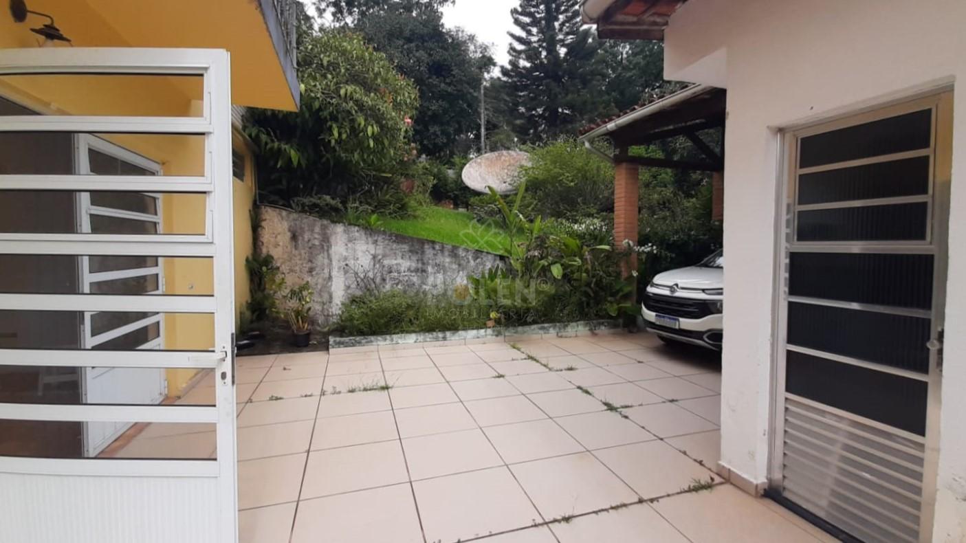 Ch&aacute;cara 3 dormit&oacute;rios - Aluga - Jacare&iacute;/SP  Jacareí - 