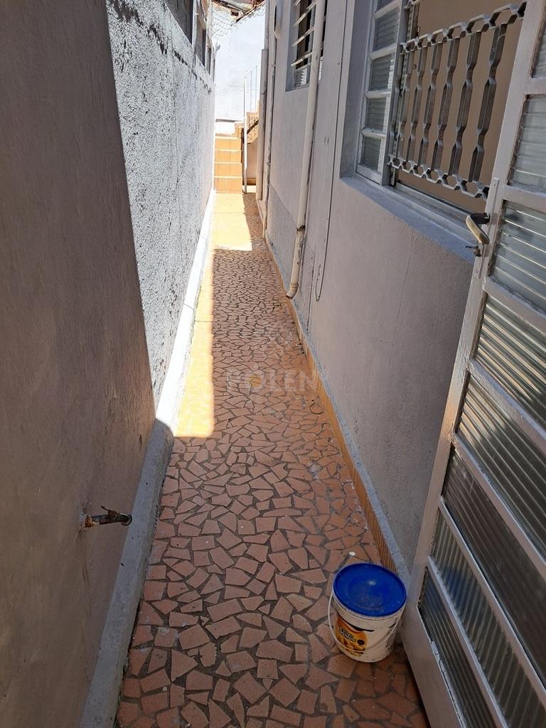 Casa com Ed&iacute;cula - Venda - Centro - Jacare&iacute;  Jacareí - 