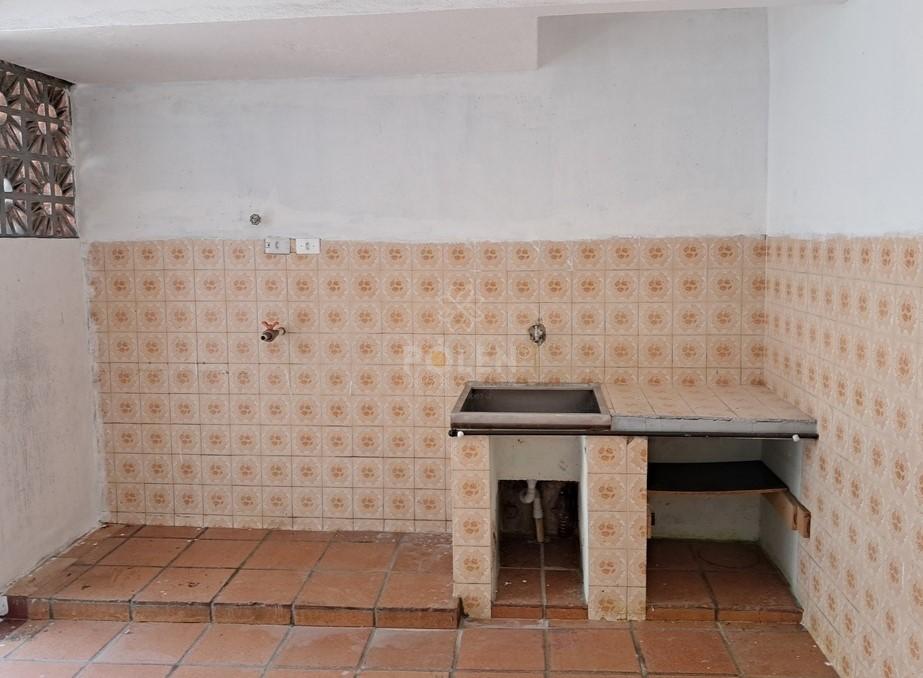 Casa com Ed&iacute;cula - Venda - Centro - Jacare&iacute;  Jacareí - 